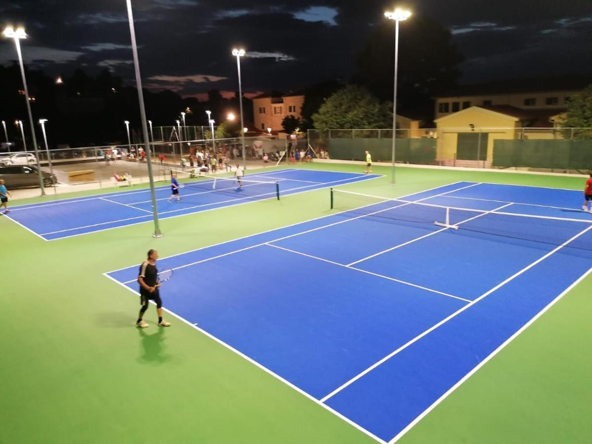 Apartments Blueview Postira Luaran gambar